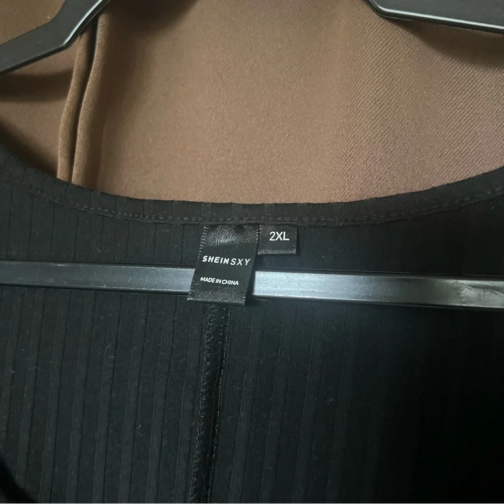 Shein Basic Romper - Picture 3 of 4